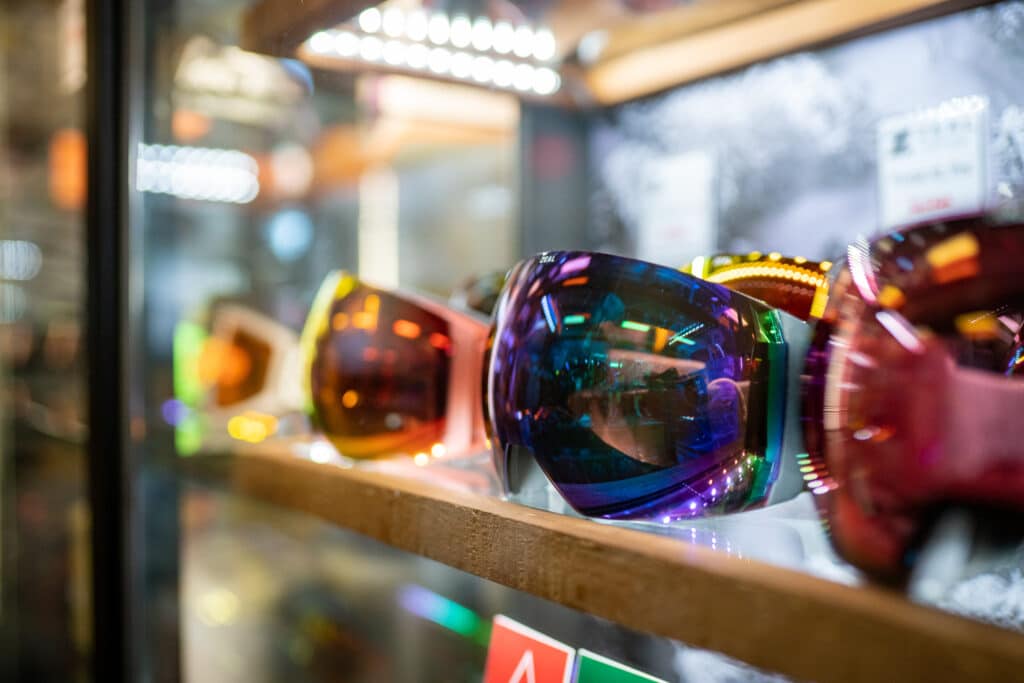 Goggles in Snowbowl Retail