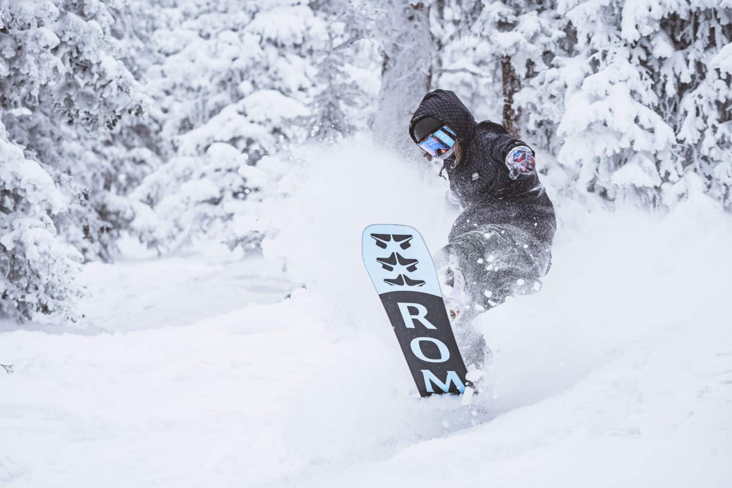 Snowboarder